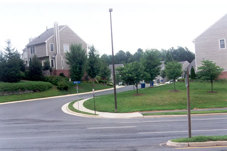 Turn right onto the sidewalk at Weatherstone Ct.