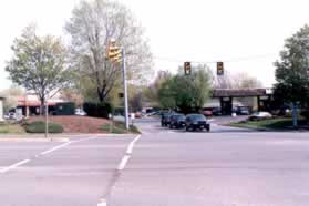 After crossing Burke Centre Pwy the walk ends back at the shopping center.