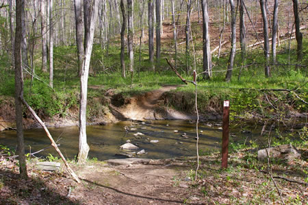 The trail approaches Little Difficult Run.