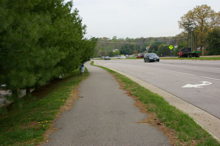 After crossing Rolling Road turn right to follow the asphalt trail along that road.