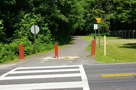 This section of the walk ends at the crossing at Prosperity Ave.  To continue on the next section of the trail simply cross the street.