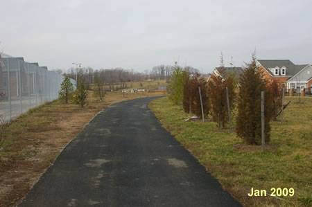 After a short distance the trail will curve to the right.