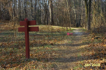 The trail turns to the right after making the crossing.