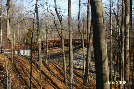 The trail approaches the Cross County Trail crossing of Giles Run