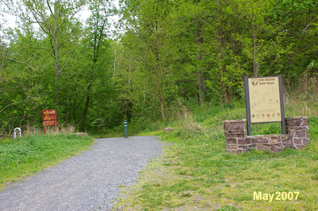 After a short distance a map of the trail will appear on the right.